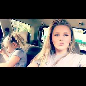 Meet your Posher, Marissa